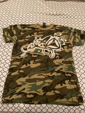 Vintage camo shirt by active